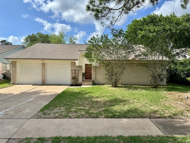 Building Photo - 16007 Mill Point Dr