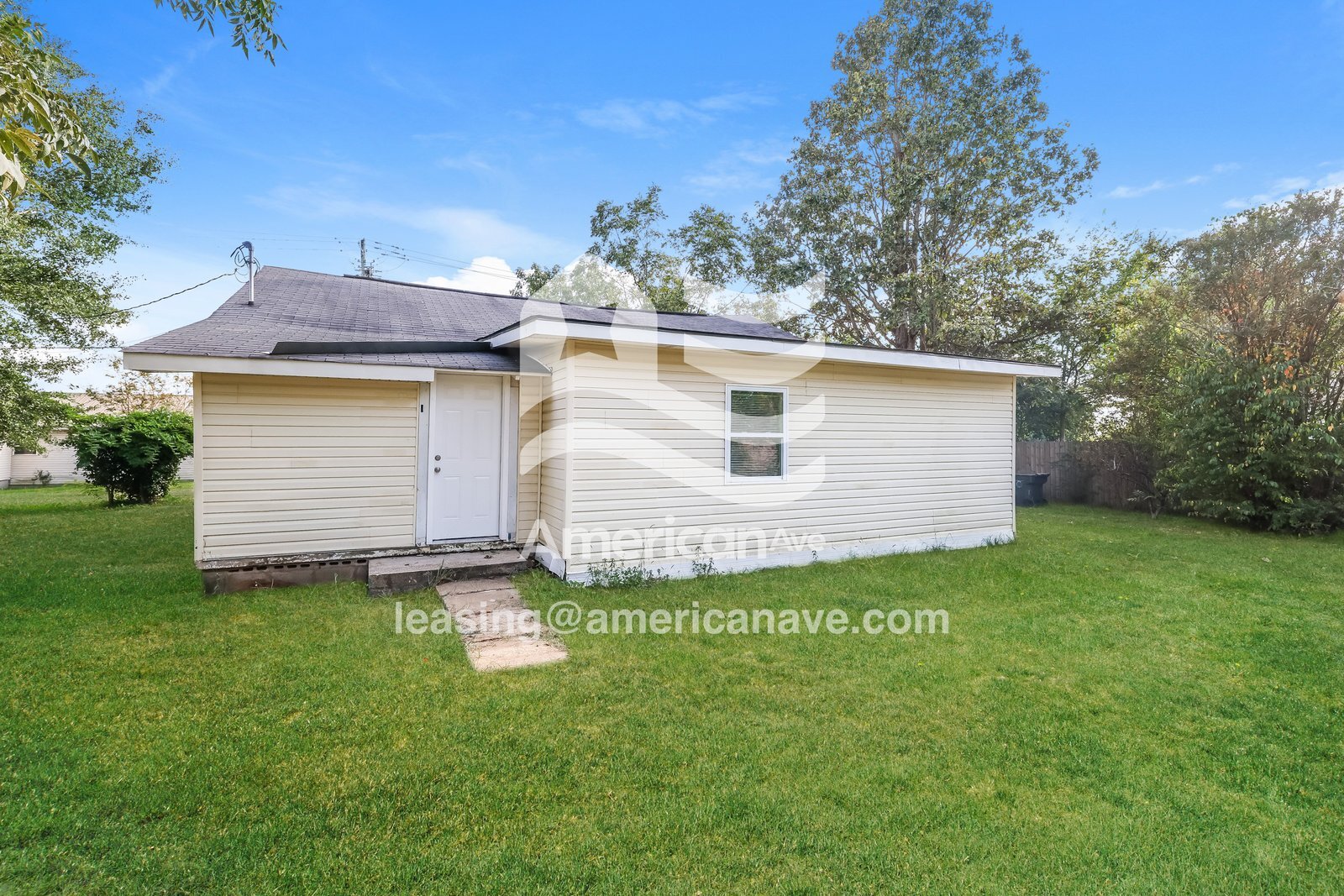 Building Photo - 2510 4th St E