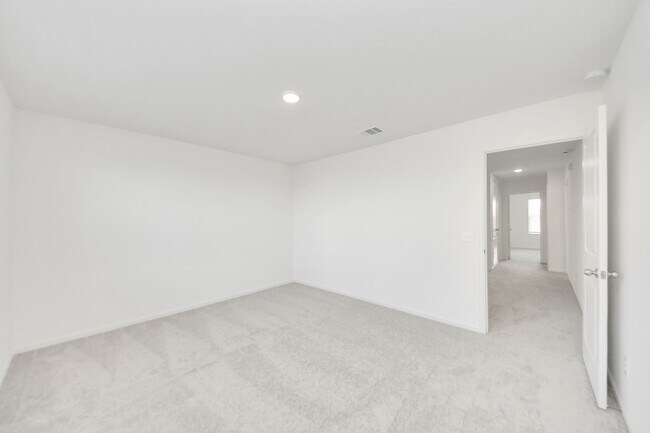 Building Photo - 10314 Valley Vista Dr