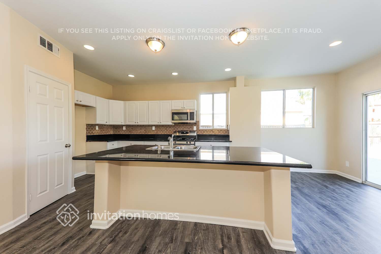 Building Photo - 3485 Windmill Ct