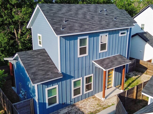 Primary Photo - 6014 Fairway St