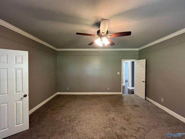 Building Photo - 146 Bob White Dr