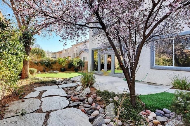 Building Photo - 10376 Trailing Dalea Ave