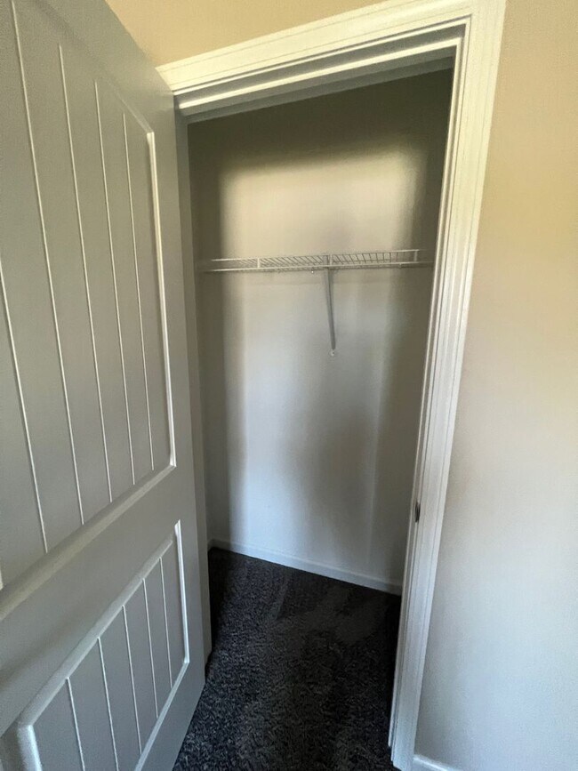 Building Photo - PRICE REDUCED! - 4 Bedroom/2 Bathroom  Home in Thomson, Georgia just off the Bypass