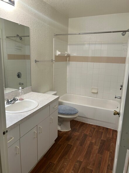 Building Photo - 17102 Carrington Park Dr