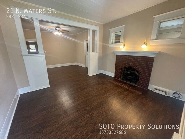 Building Photo - 2BD/2BA House w/ New flooring, Fresh Paint...