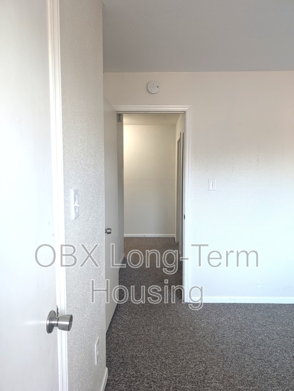 Building Photo - 207 Pine Grove Trail