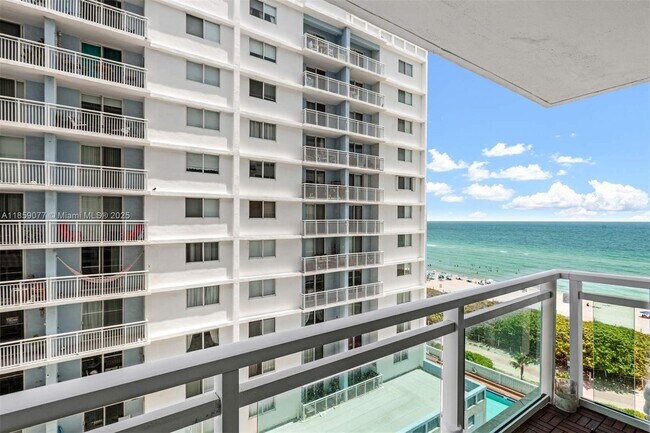 Building Photo - 6917 Collins Ave