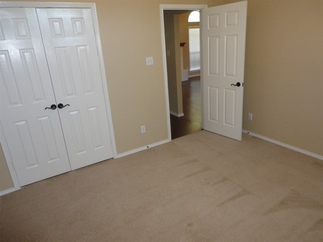 Building Photo - 7312 Glen Dr