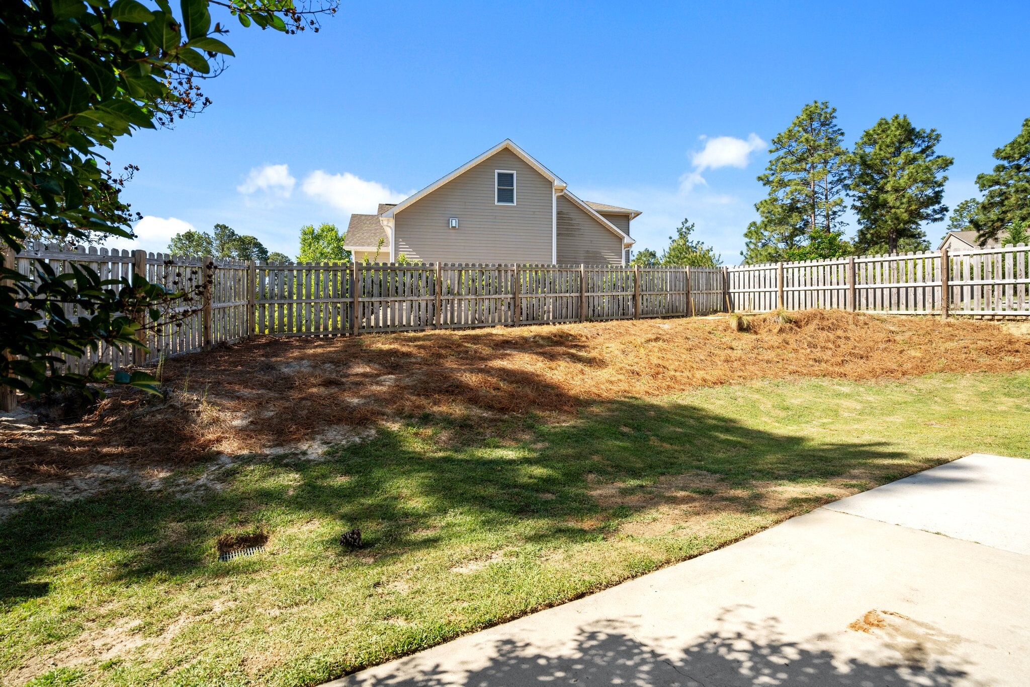 Building Photo - 5 Adams Cir