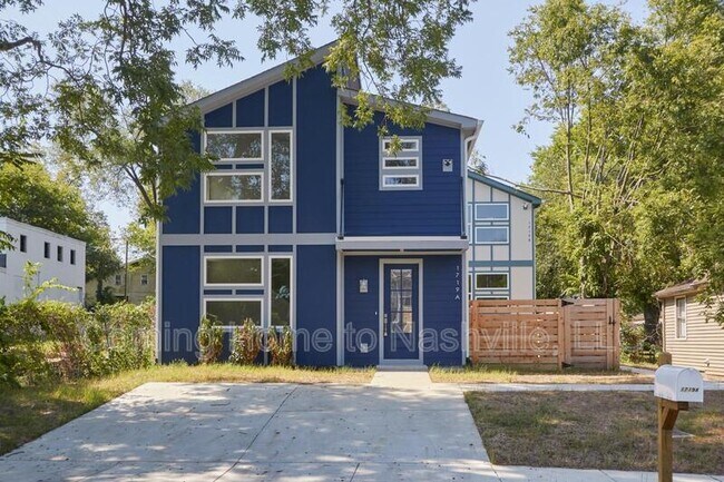 Building Photo - 1719 Pecan St