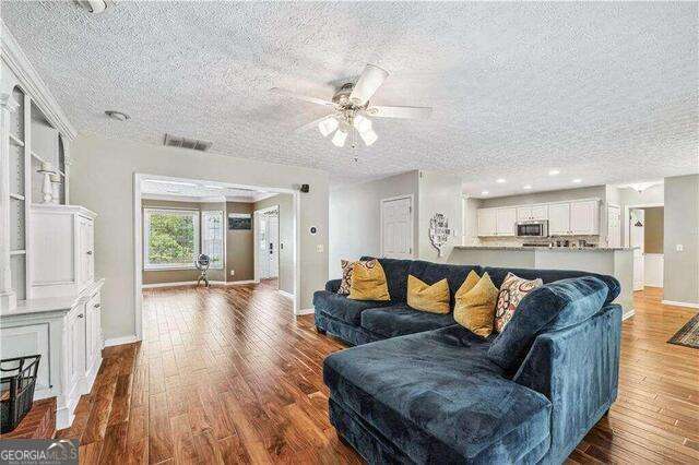 Building Photo - 2152 Marne Glen