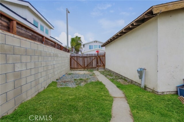 Building Photo - 8461 Lomond Dr