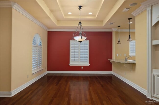 Building Photo - 12 Sunset Dr