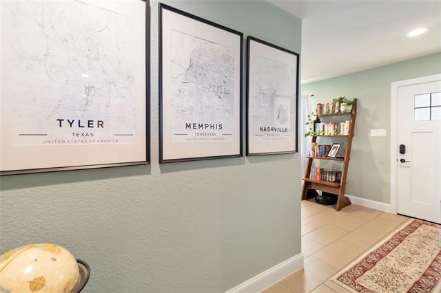 Building Photo - 4912 Odessa Ave