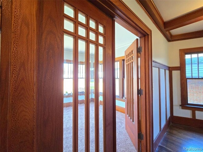 Building Photo - 26850 Seven Mile W