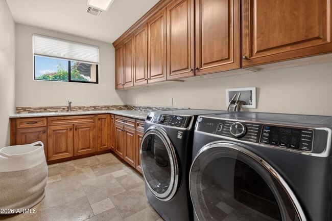 Building Photo - 14530 N Granite Peak Pl