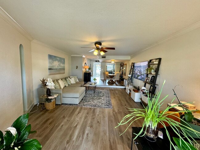 Building Photo - 1861 SE 4th St