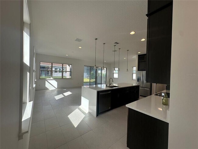 Building Photo - 10629 Woodrow Dr