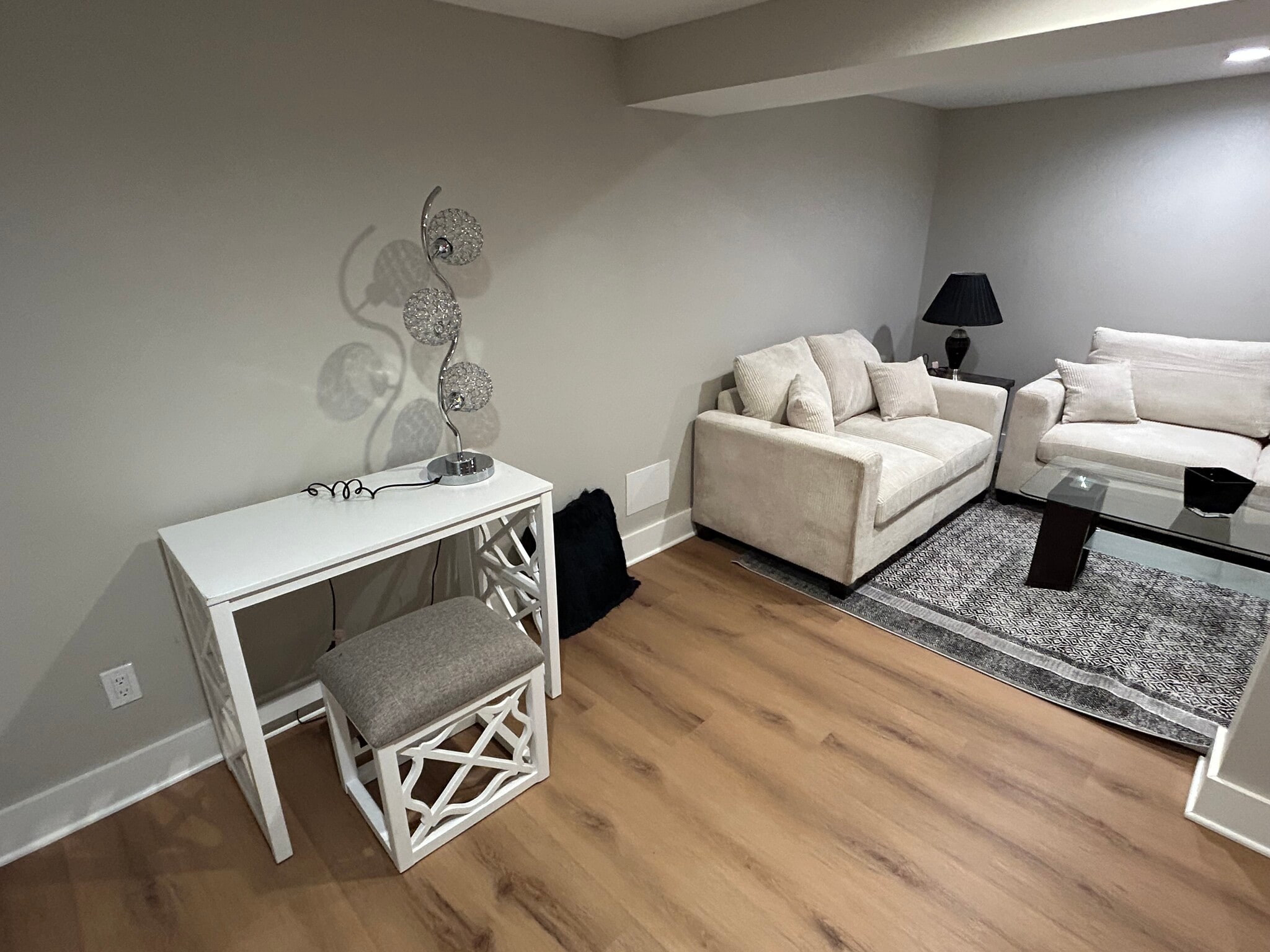 Living room - 1516 Hamilton St NW