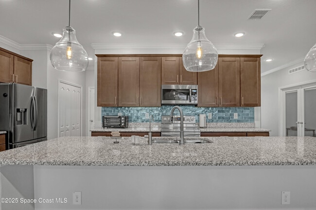 Building Photo - 4318 Lago Vis Dr