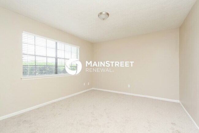 Building Photo - 5 Bedroom Pet-Friendly Home in Fairburn, GA with Main Street Renewal