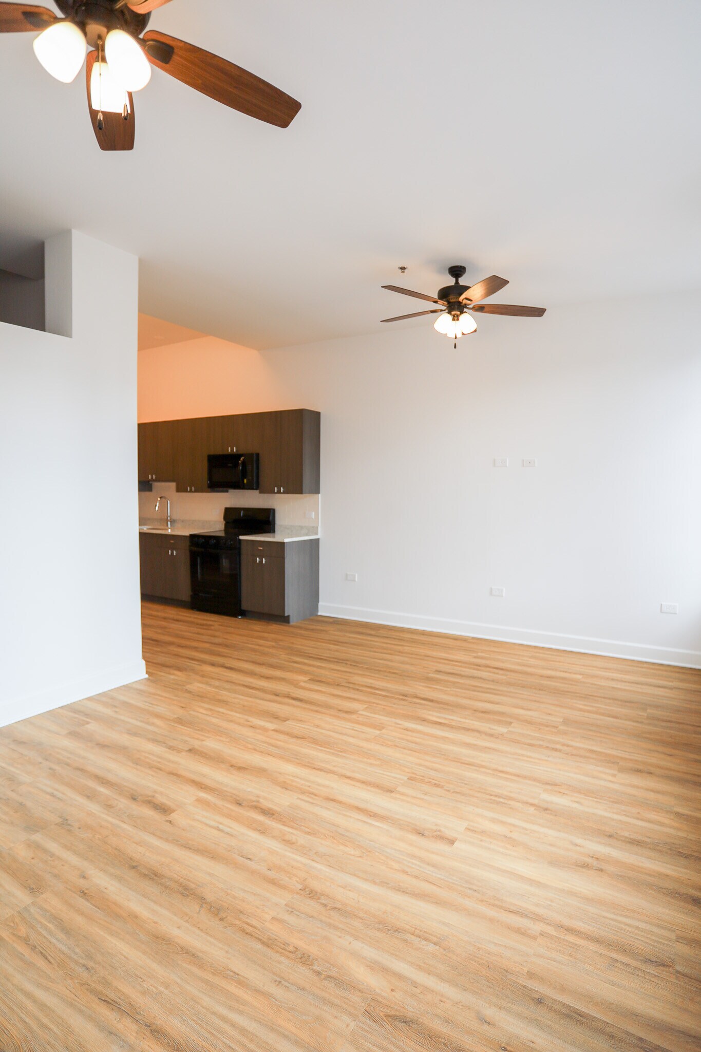 Building Photo - 3158 N Broadway St