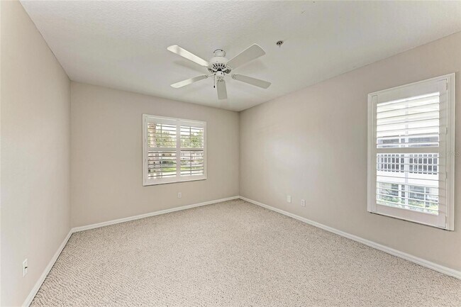 Building Photo - 803 Montrose Dr