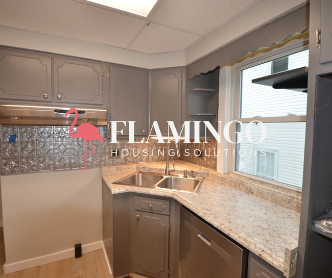 Building Photo - 1129 Wilson Dr