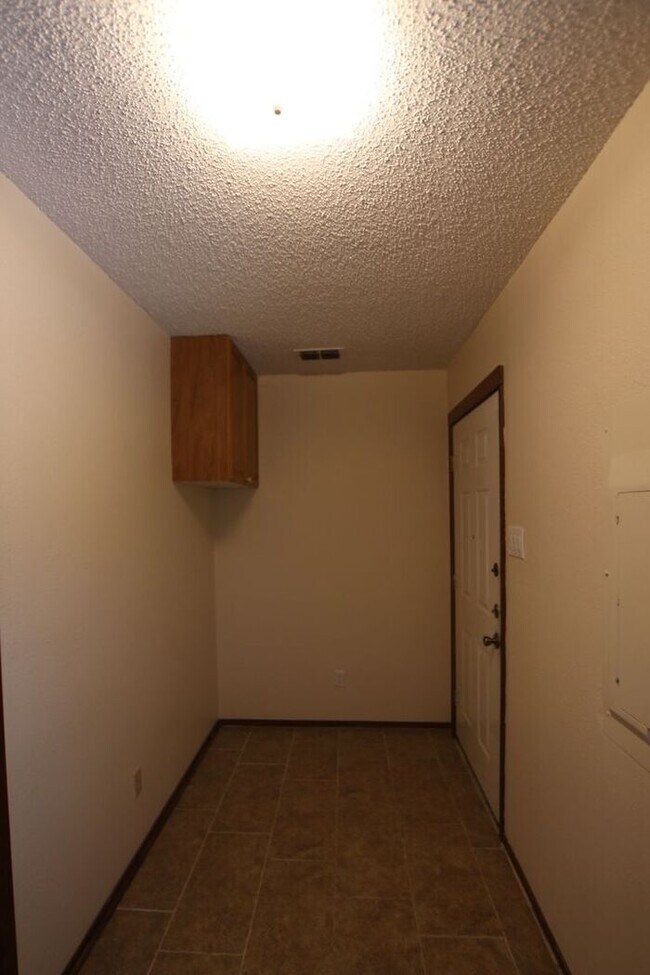 Building Photo - Beautiful 3 Bed 2 Bath Home in Tyler's Azalea District
