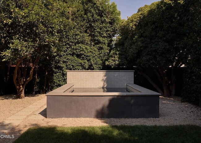 Building Photo - 12406 La Maida St