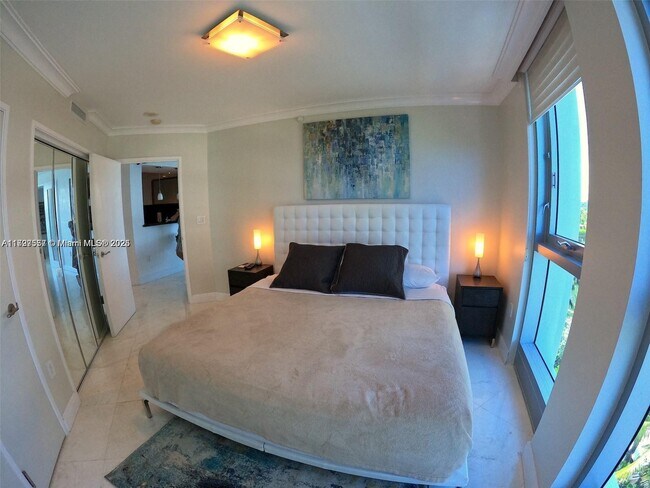 Building Photo - 9401 Collins Ave