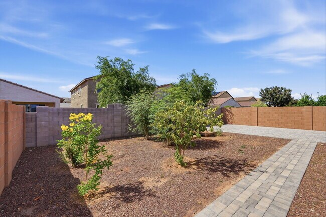 Building Photo - 13300 N 141st Ln