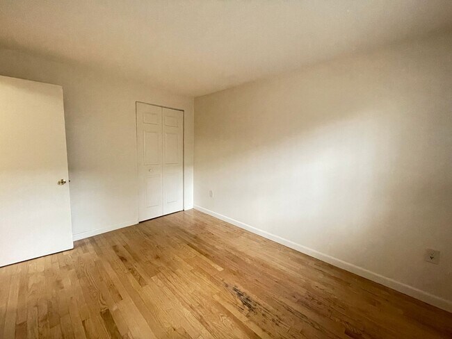 Building Photo - 175 Loudon Rd