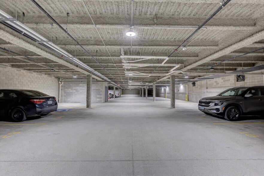 Building Photo - 9201 N Milwaukee Ave