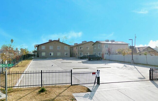 Primary Photo - 1025 Beale Ave