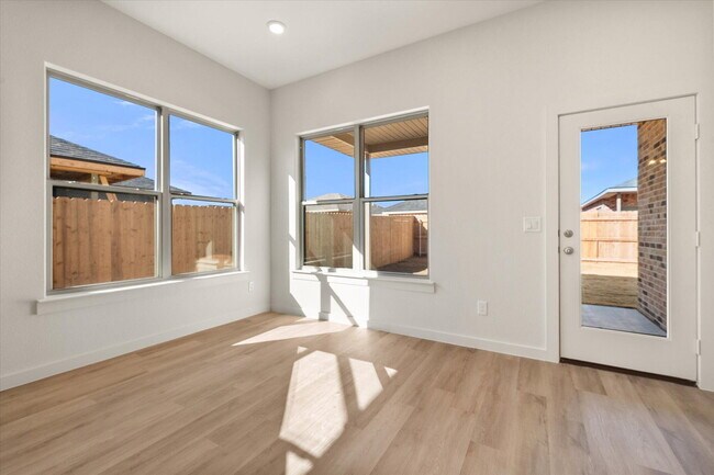 Building Photo - 2604 Garland Ave