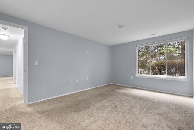 Building Photo - 18050 Chalet Dr