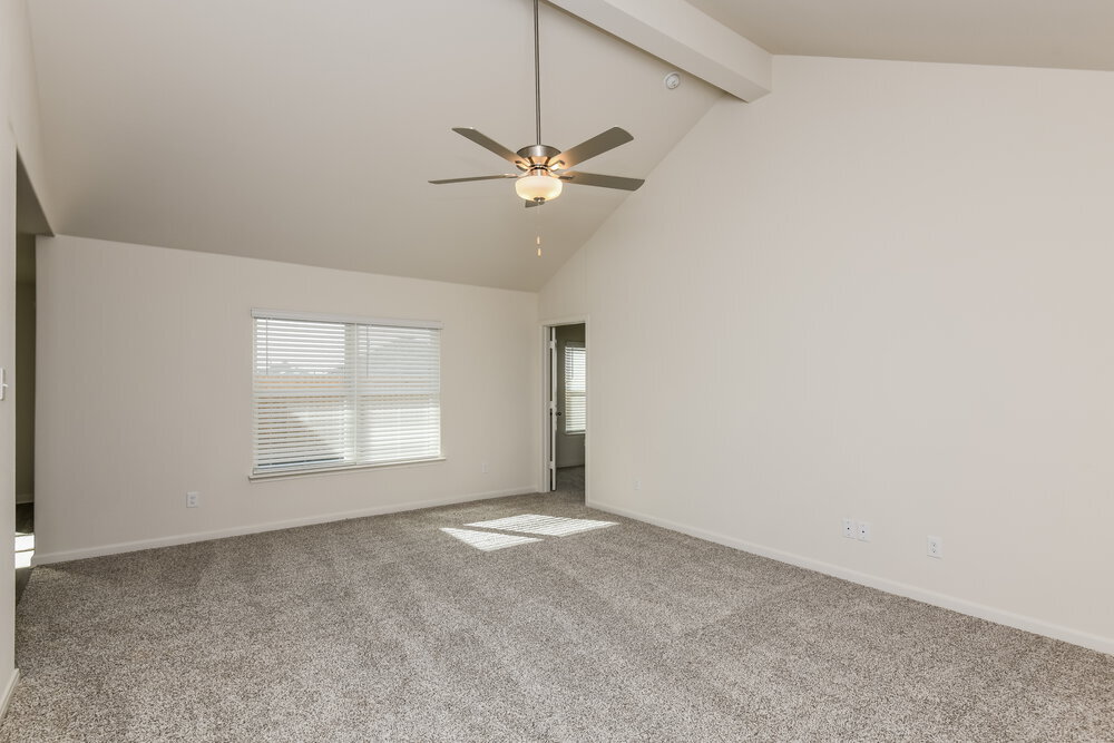 Building Photo - 1332 Redpine Dr