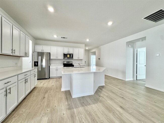 Building Photo - 2353 Bronc Buster Way