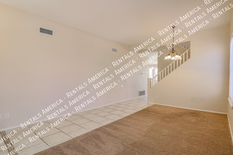 Building Photo - 17547 W Coyote Trail Dr