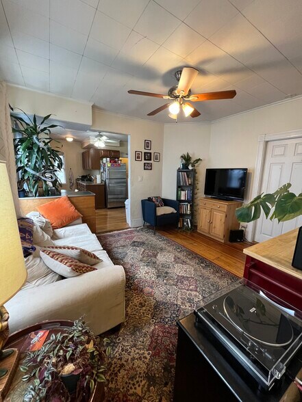 Building Photo - 12-14 Hancock St. Unit 1