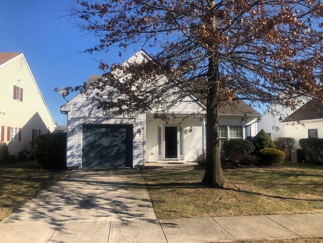 Front of House - 12 Sunset Ln