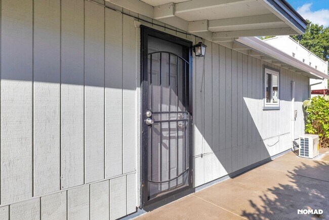 Building Photo - Charming 3BR House in Walnut Grove