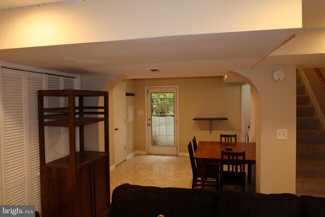 Building Photo - 11202 Troy Rd