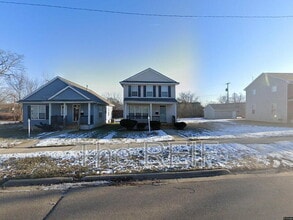 Building Photo - 1540 Garland St