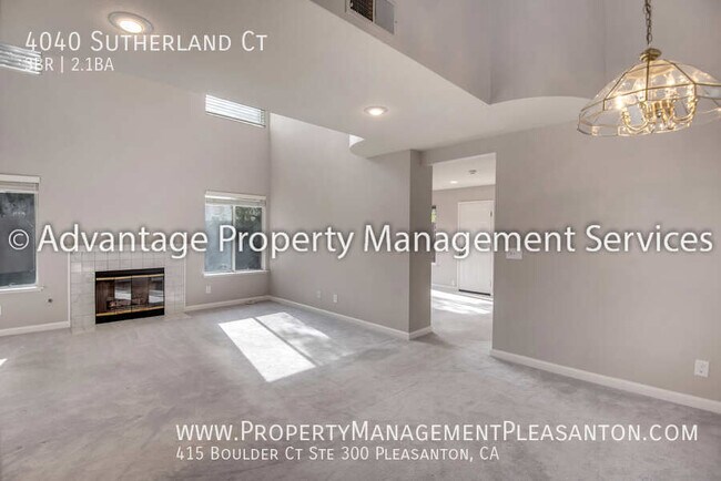 Building Photo - 4040 Sutherland Ct