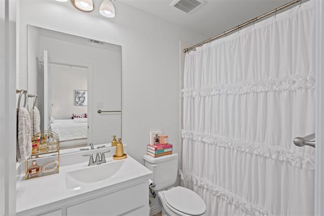 Building Photo - 1720 Rolling Heights Ln