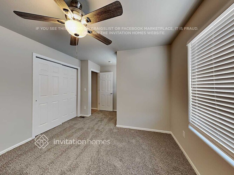 Building Photo - 9284 Sand Myrtle Dr