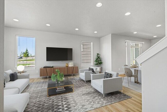 Building Photo - Perfectly designed 5-bedroom, 3-bath single family home